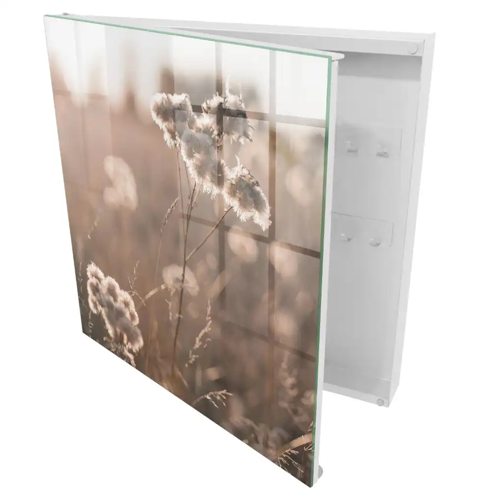 Armoire à clés la délicatesse de la nature les tons beiges chauds