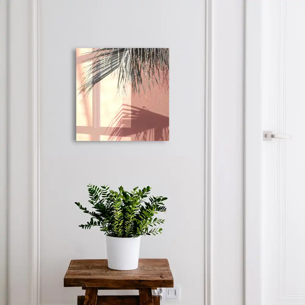 Boîte à clés murale palmier sur fond rose avec des nuances