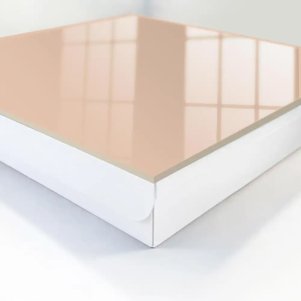 Boîte à clés beige délicat chaud atmosphérique