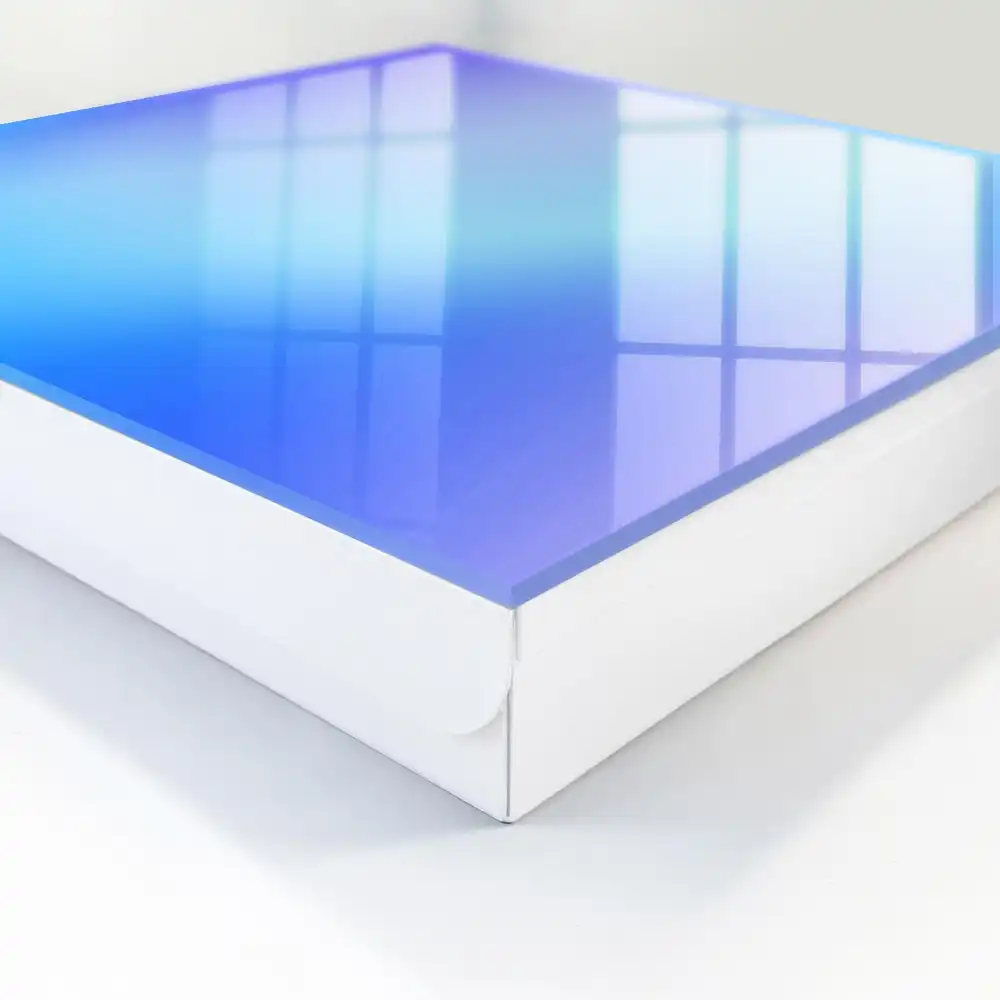 Boîte à clés murale un dégradé de bleu et de violet apportera la paix