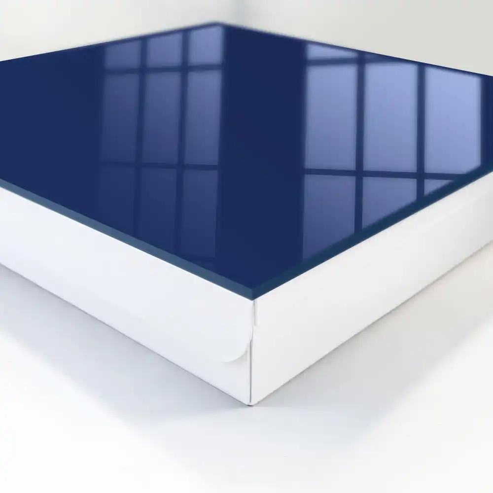 Boîte à clés murale bleu marine profond simplicité élégance style minimaliste