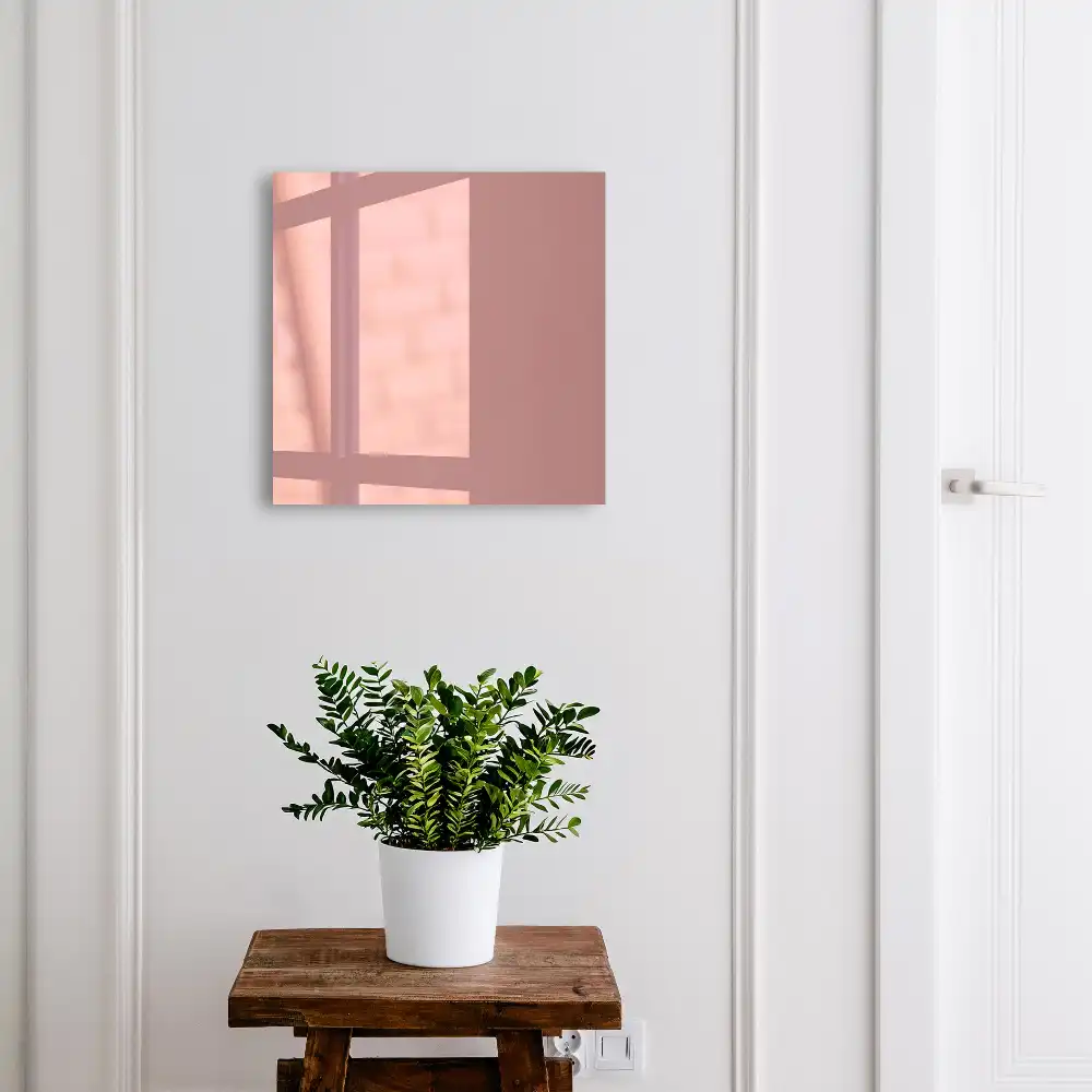 Armoire à clés teinte bordeaux uniforme élégante et minimaliste