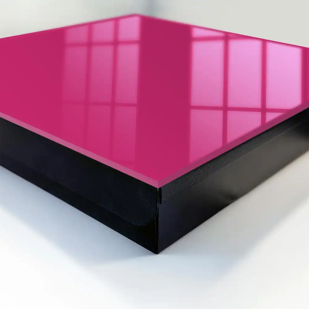Boîte à clés murale minimalisme fuchsia profond et énergique