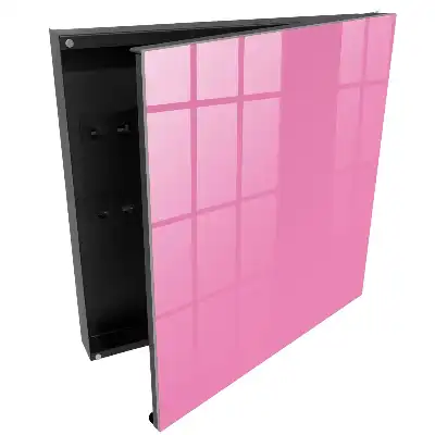 Armoire à clés surface pastel sans décorations superflues