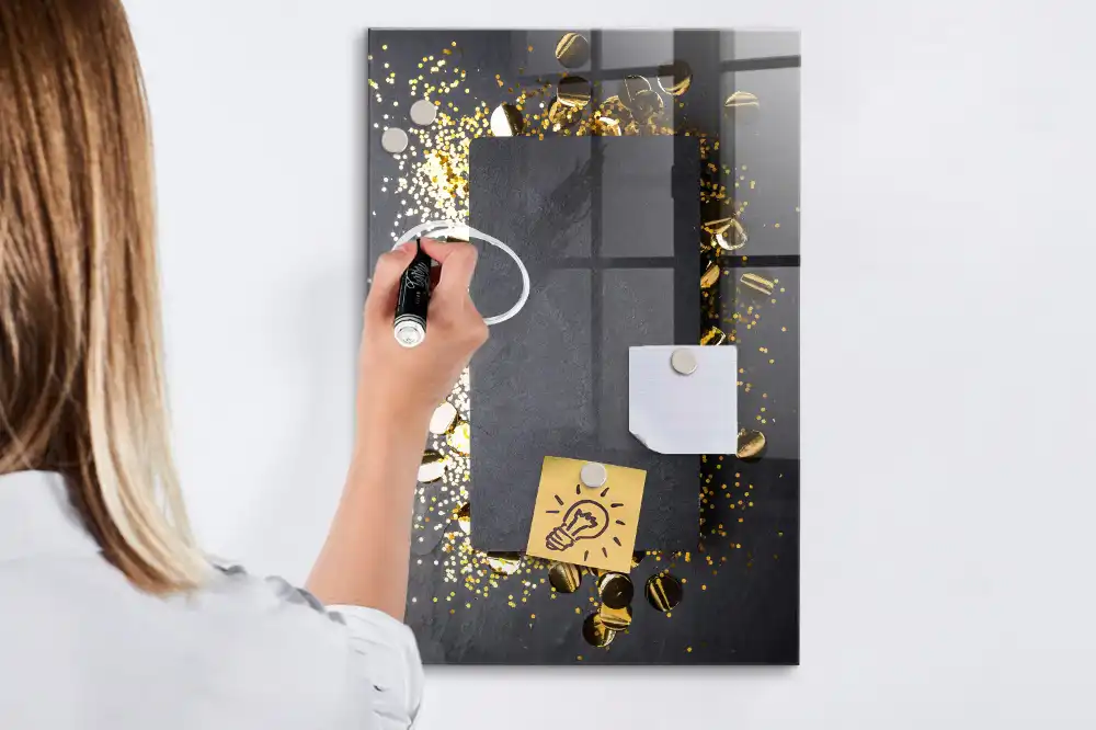 Tableau magnétique effaçable à motifs de particules dorées