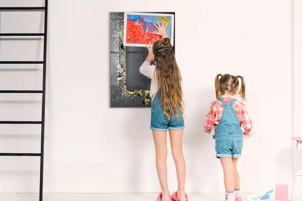 Tableau magnétique effaçable à motifs de particules dorées