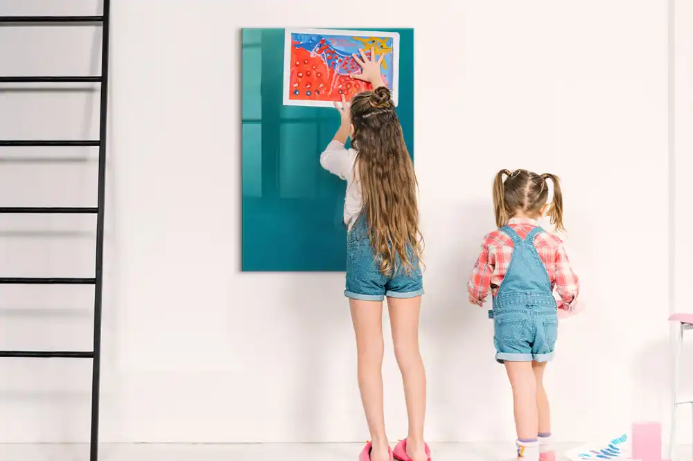 Tableau magnétique effaçable avec figures géométriques