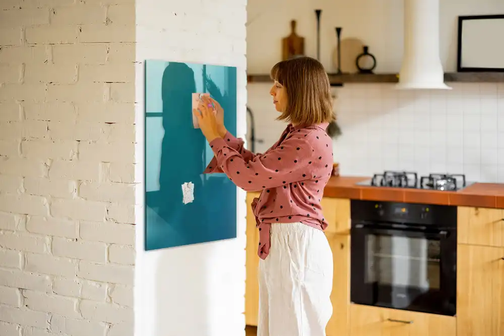 Tableau magnétique effaçable avec figures géométriques