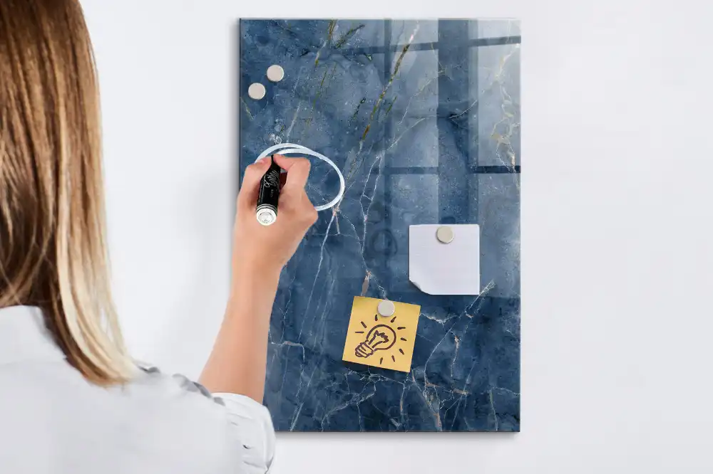 Tableau magnétique effaçable à motif marbre élégant