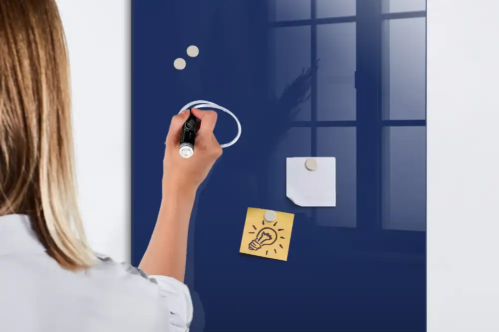 Tableau magnétique effaçable bleu marine
