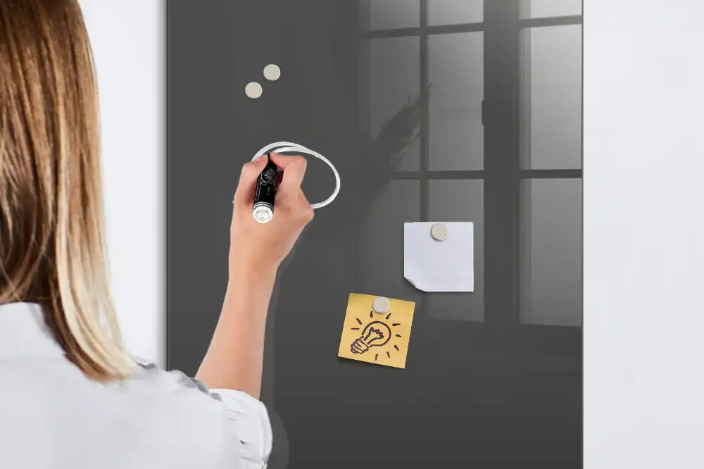 Tableau effaçable magnétique gris