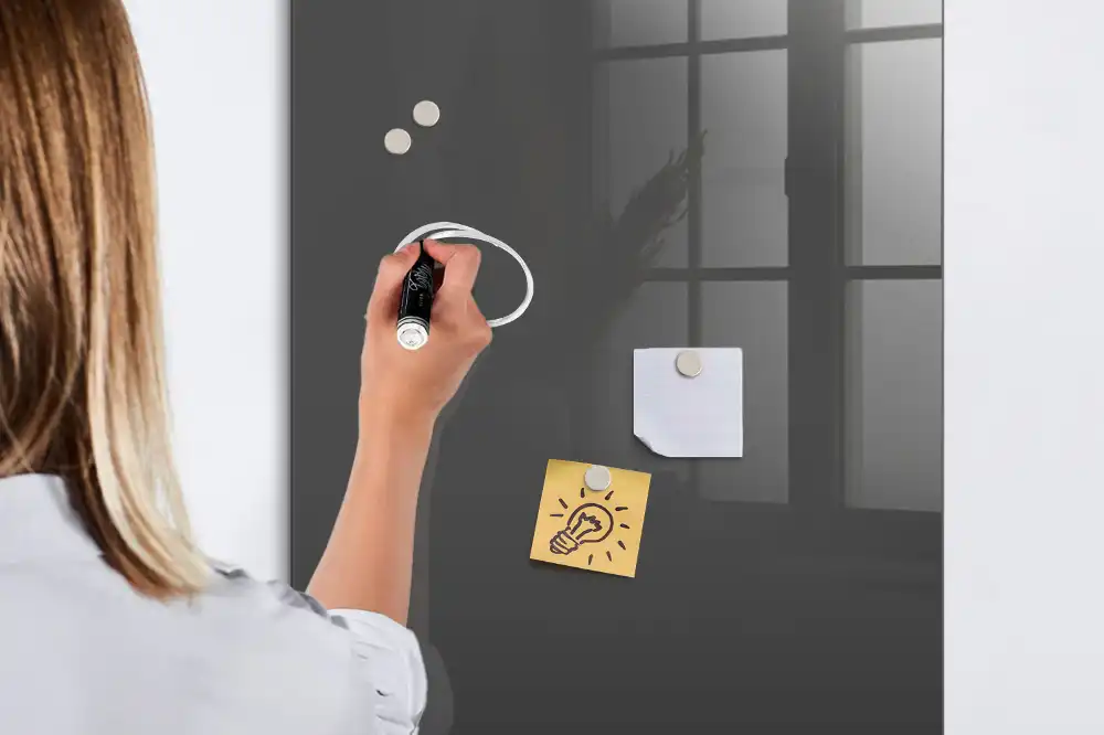 Tableau effaçable magnétique gris