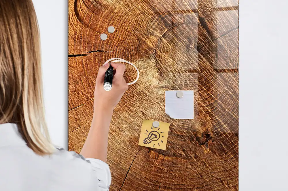 Tableau magnétique effaçable en forme de tronc d'arbre