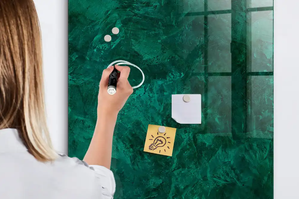 Tableau magnétique effaçable à sec surface émeraude