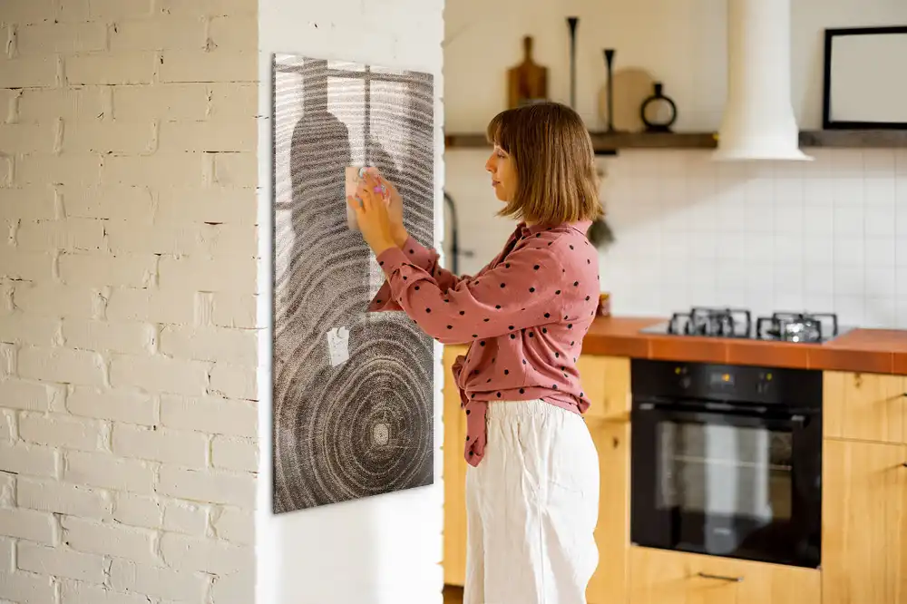 Tableau magnétique effaçable avec anneaux en bois