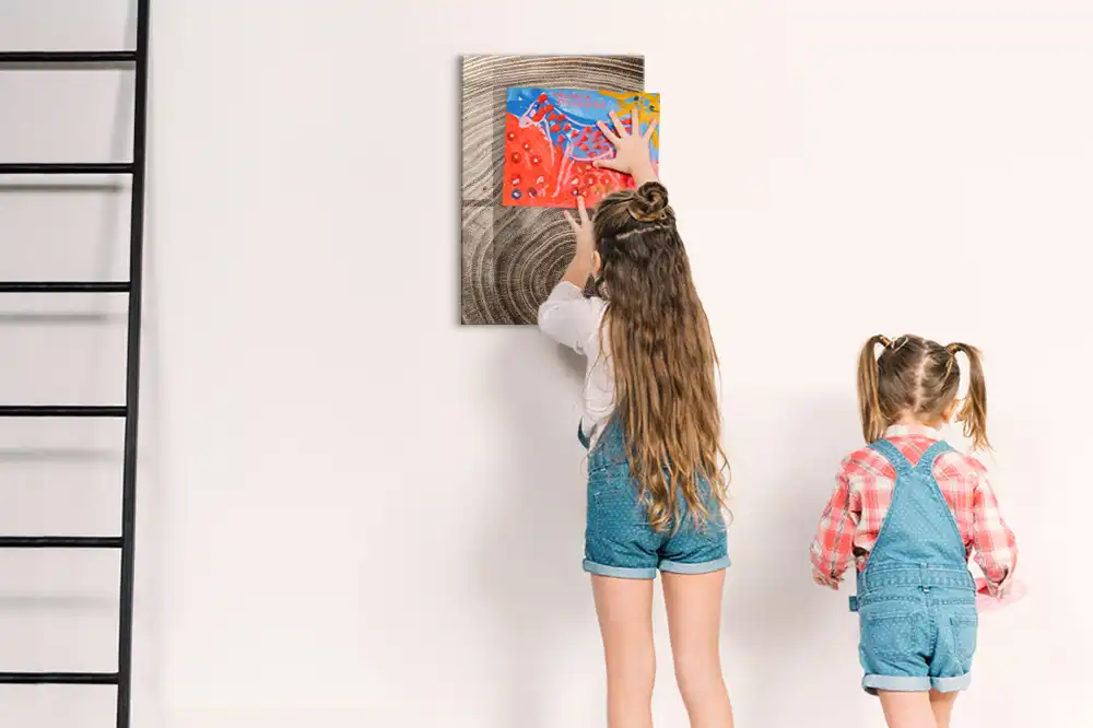 Tableau magnétique effaçable avec anneaux en bois