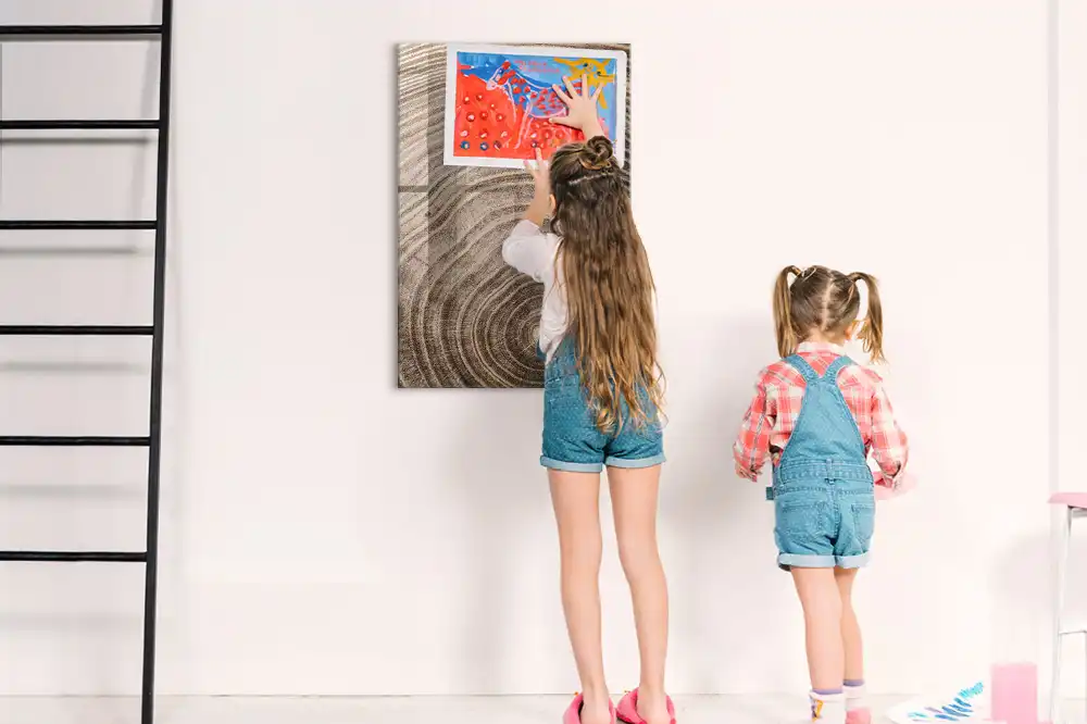 Tableau magnétique effaçable avec anneaux en bois