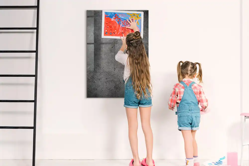 Tableau magnétique effaçable à sec finition béton brut
