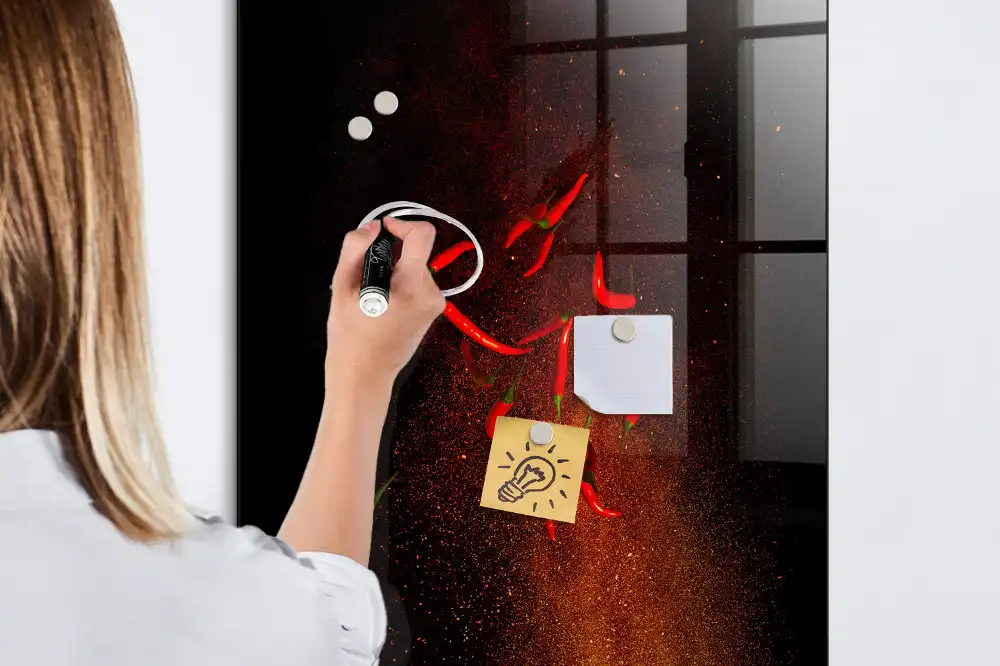 Tableau magnétique effaçable à sec piment fort