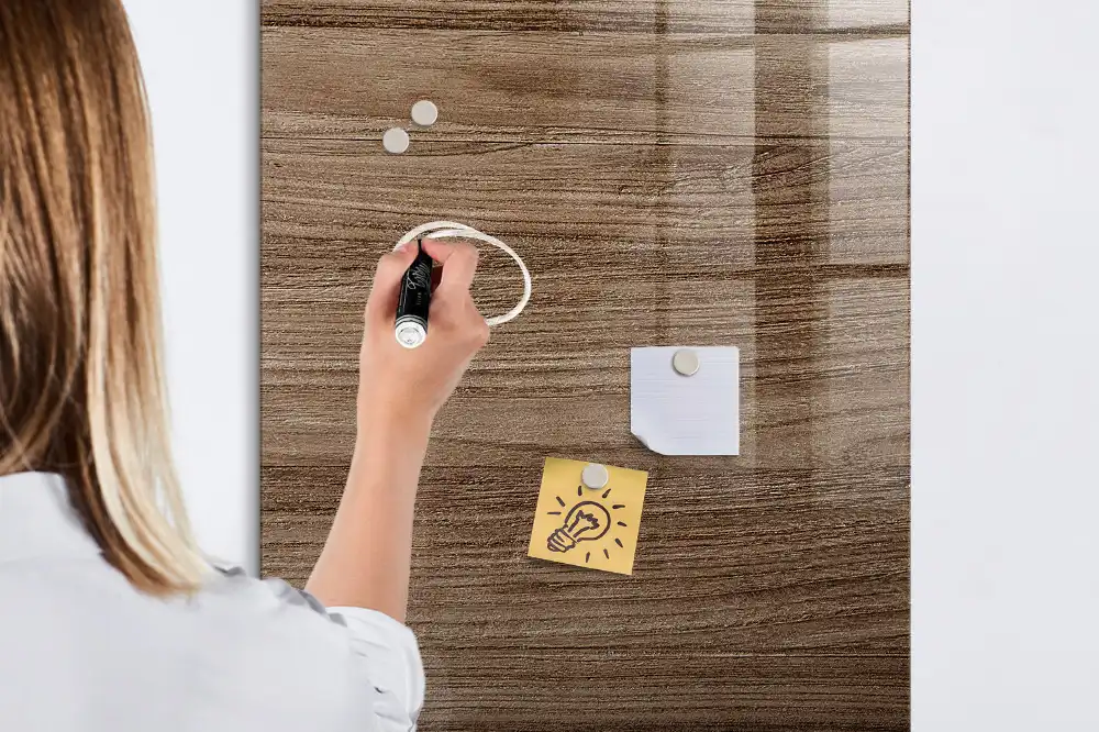 Tableau magnétique effaçable avec cadre en bois