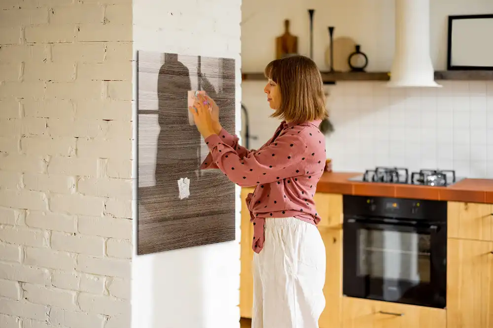 Tableau magnétique effaçable avec cadre en bois
