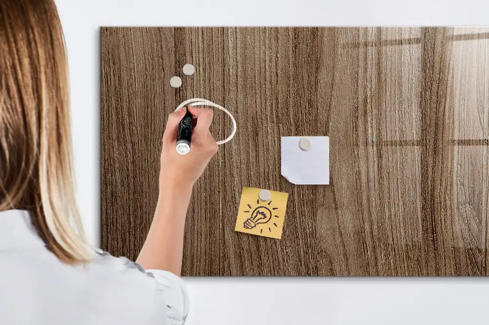 Tableau blanc magnétique effaçable à sec avec cadre en chêne foncé