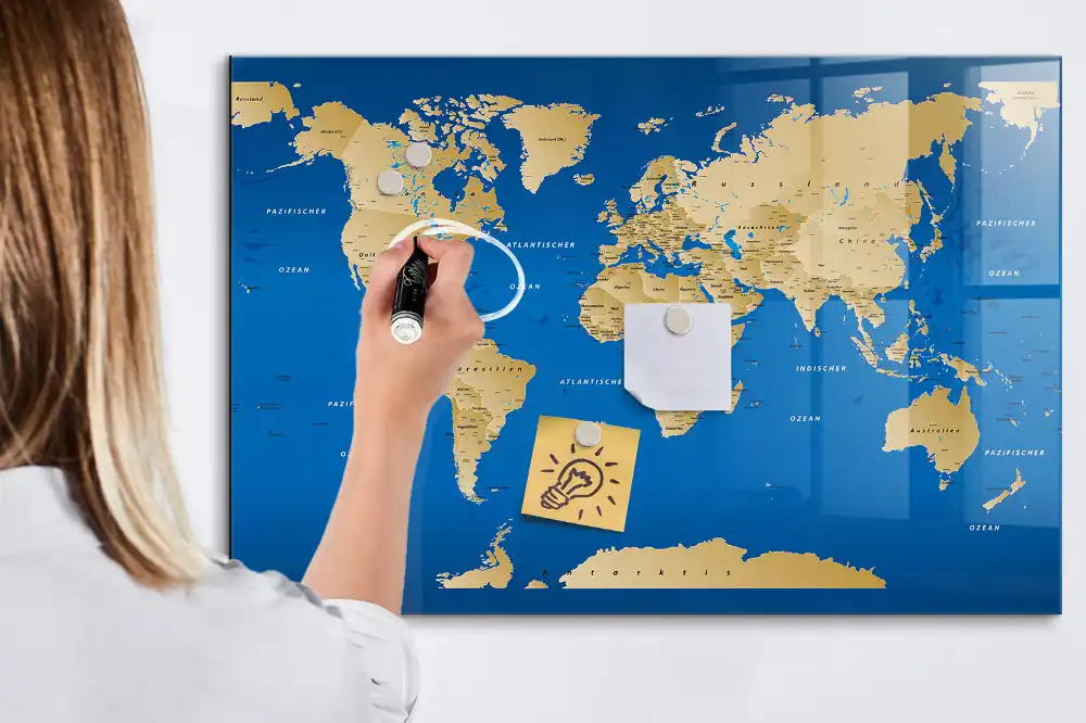Tableau magnétique pour dessin illustrant les pays du monde