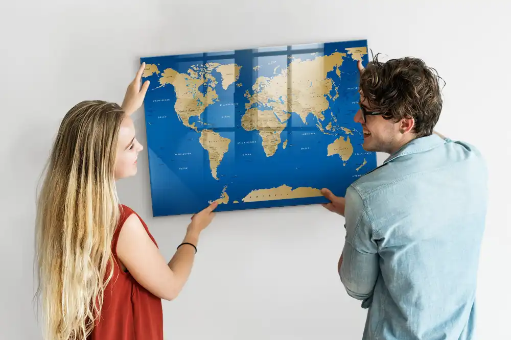Tableau magnétique pour dessin illustrant les pays du monde