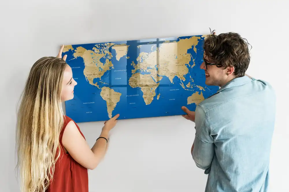 Tableau magnétique pour dessin illustrant les pays du monde