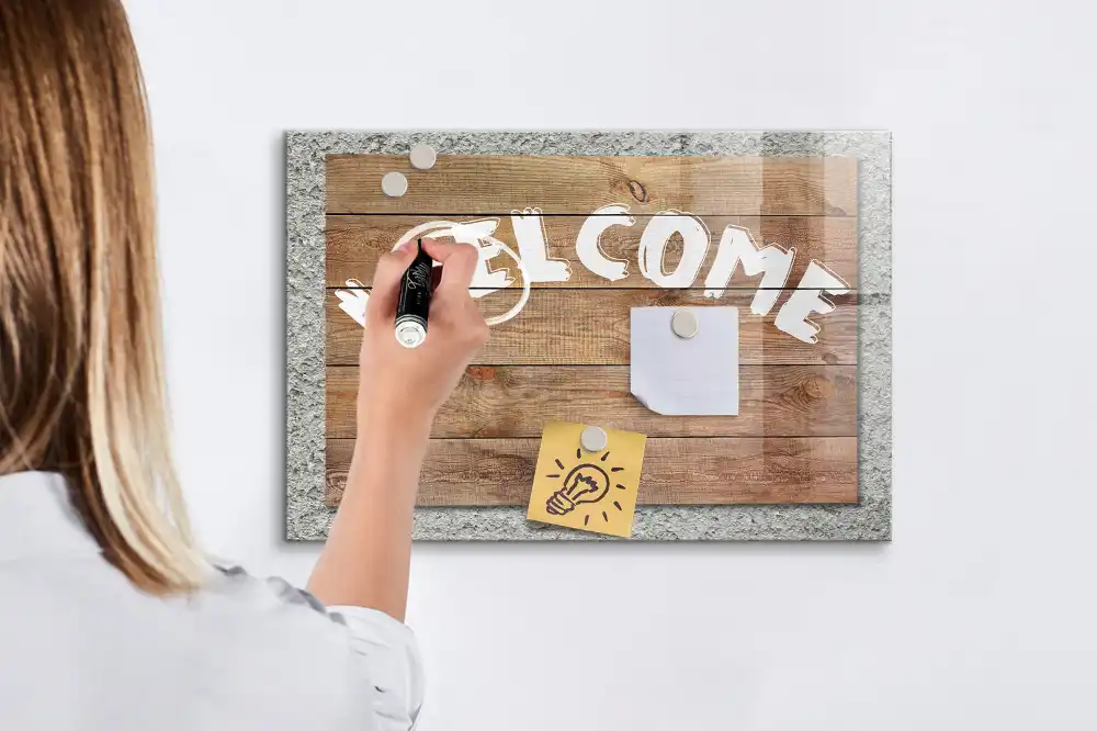 Tableau blanc magnétique effaçable à sec pour accueil