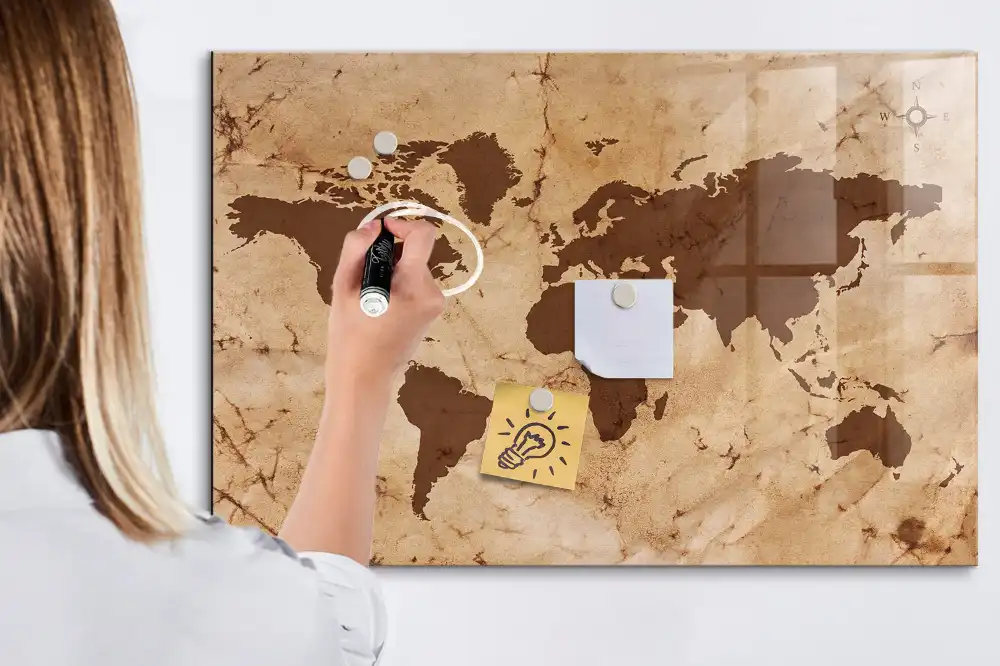 Tableau magnétique avec feutre et carte du monde historique