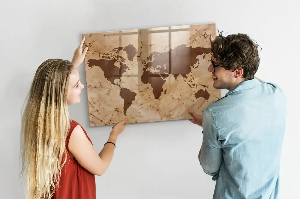 Tableau magnétique avec feutre et carte du monde historique