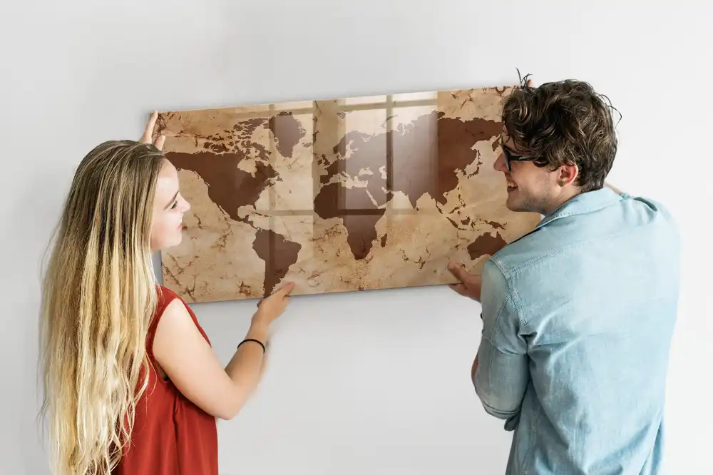Tableau magnétique avec feutre et carte du monde historique