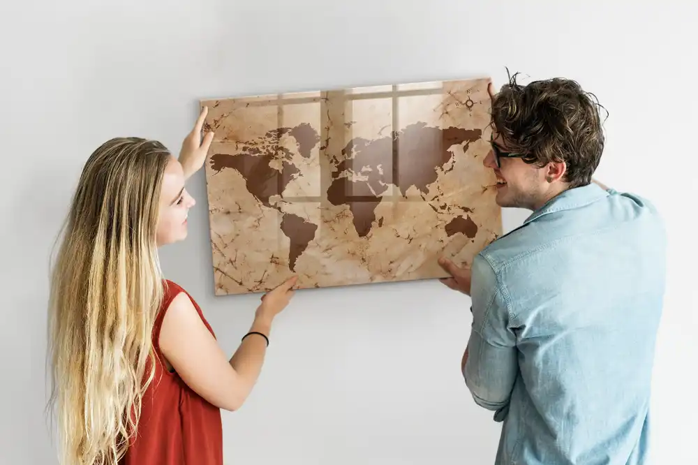 Tableau magnétique avec feutre et carte du monde historique