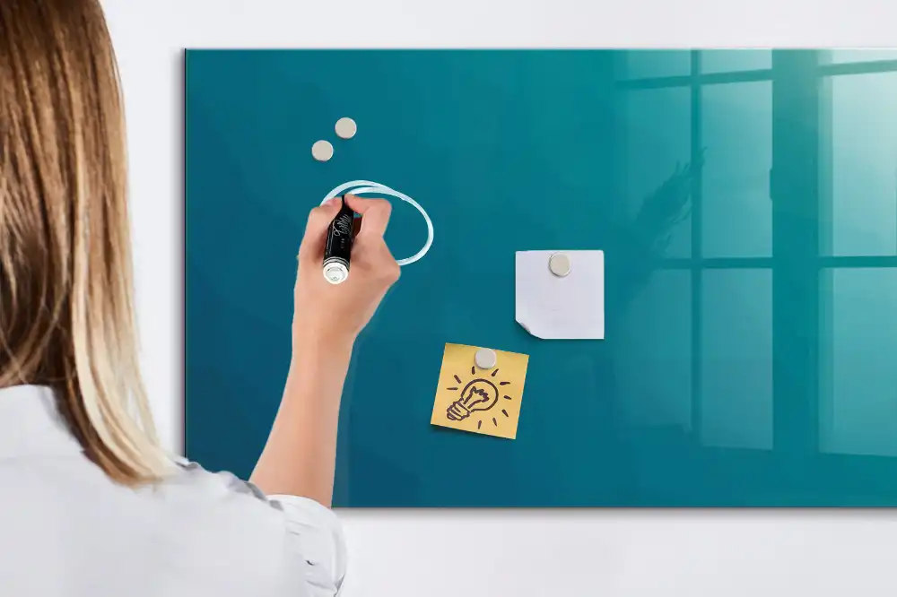 Tableau magnétique de dessin sur le thème de l'océan
