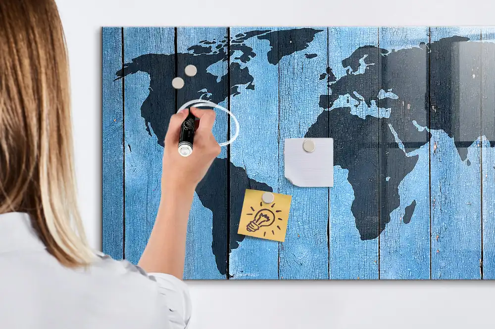 Tableau magnétique carte du monde sur bois avec feutre