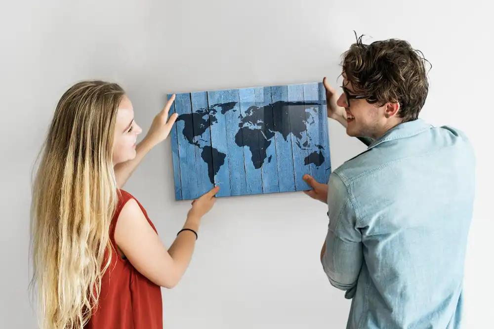 Tableau magnétique carte du monde sur bois avec feutre