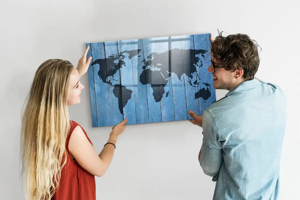 Tableau magnétique carte du monde sur bois avec feutre