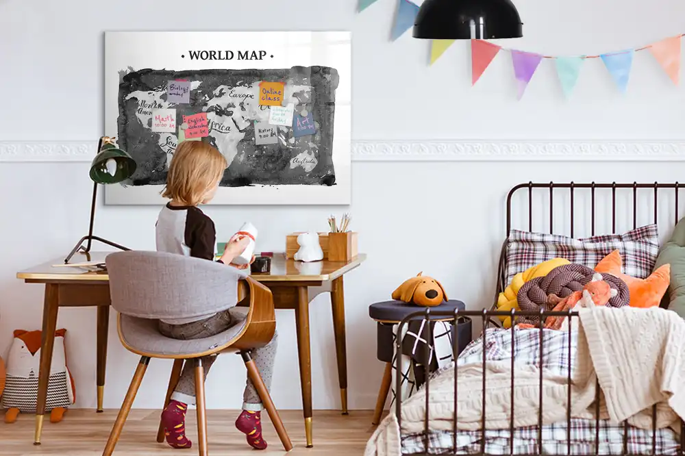 Tableau magnétique carte du monde stylisée avec feutre