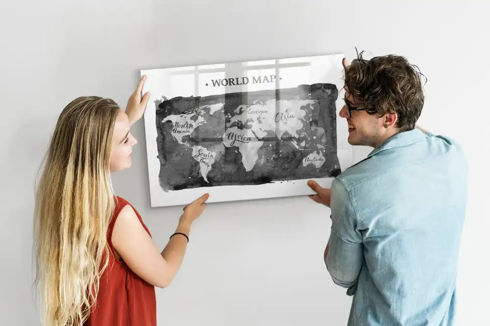 Tableau magnétique carte du monde stylisée avec feutre