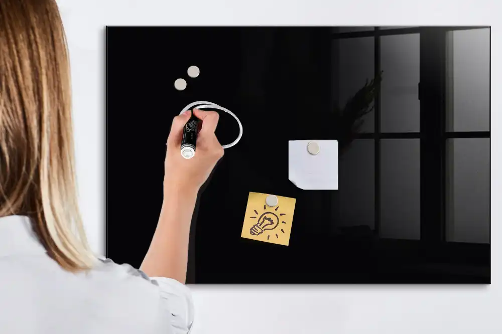 Tableau magnétique à dessiner noir