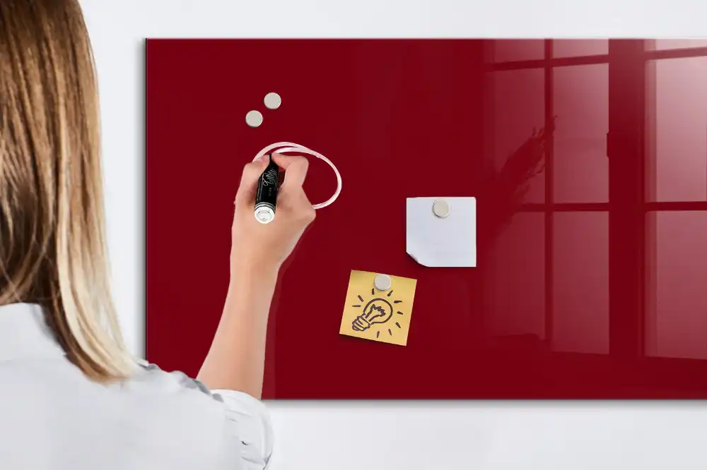 Tableau magnétique avec feutre bordeaux