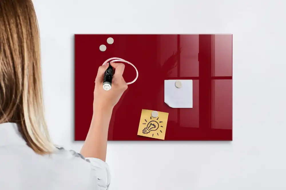 Tableau magnétique avec feutre bordeaux