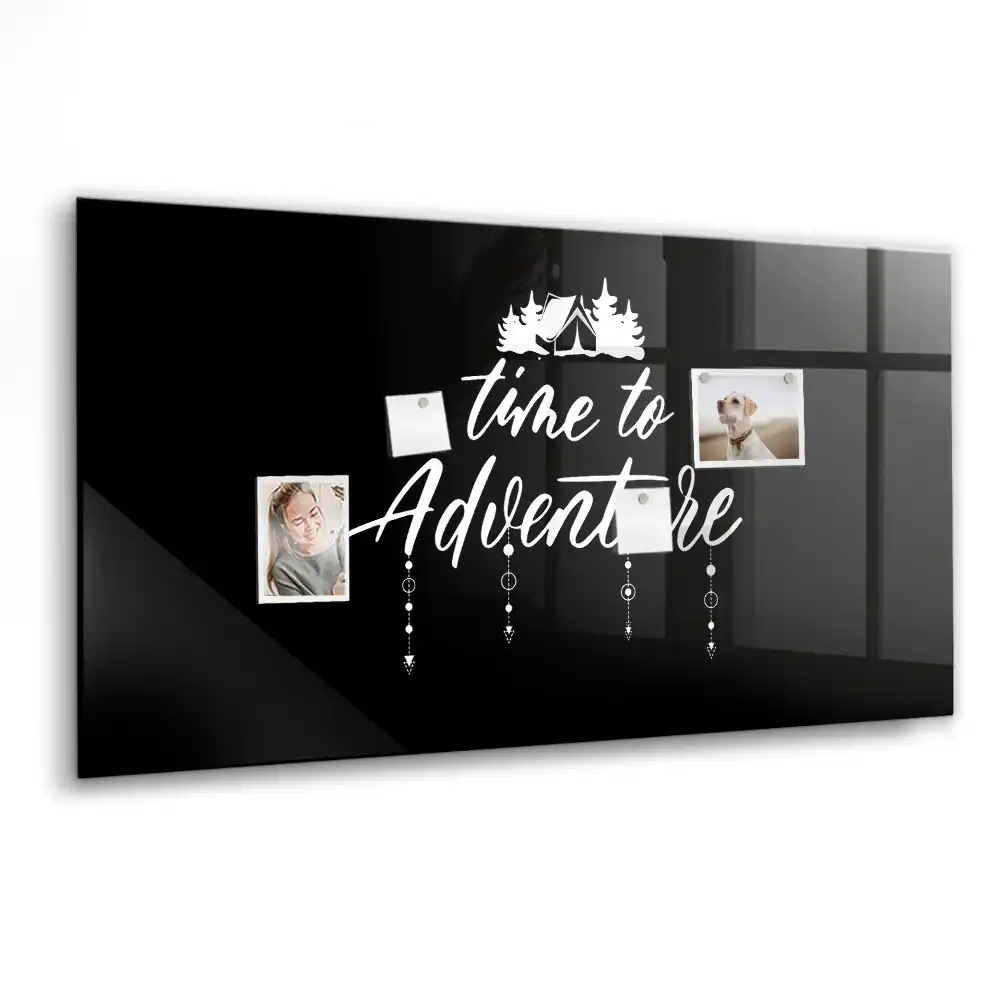 Tableau magnétique L'heure est à l'aventure avec feutre