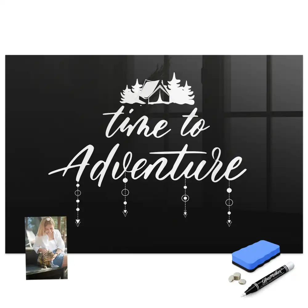 Tableau magnétique L'heure est à l'aventure avec feutre