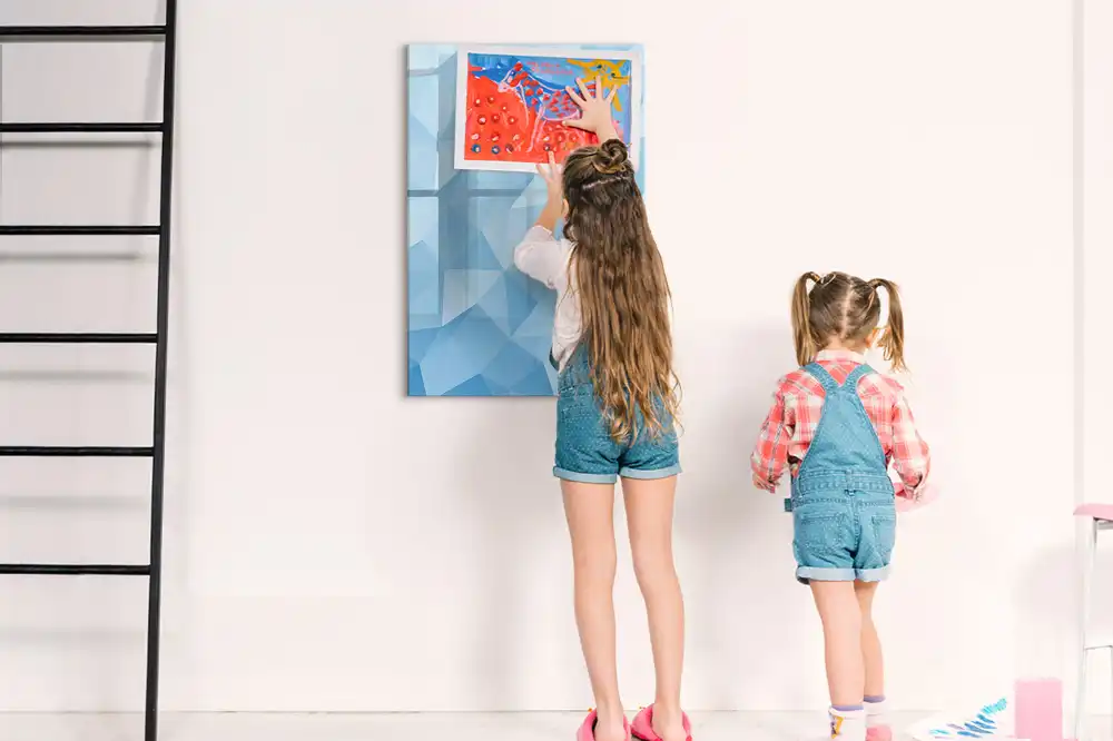 Tableau magnétique avec feutre et mosaïque triangulaire