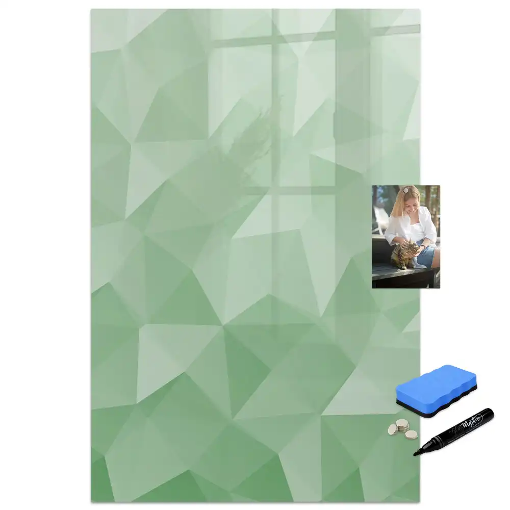 Tableau magnétique pour figures géométriques triangulaires