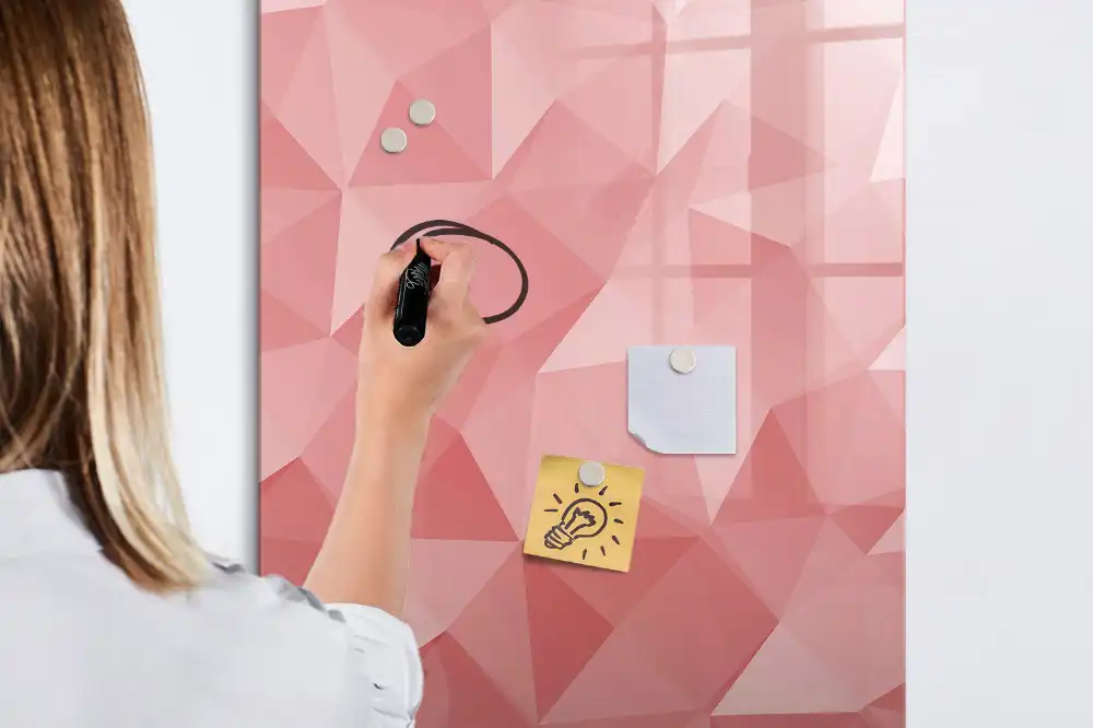 Tableau magnétique effaçable à motifs triangles abstraits