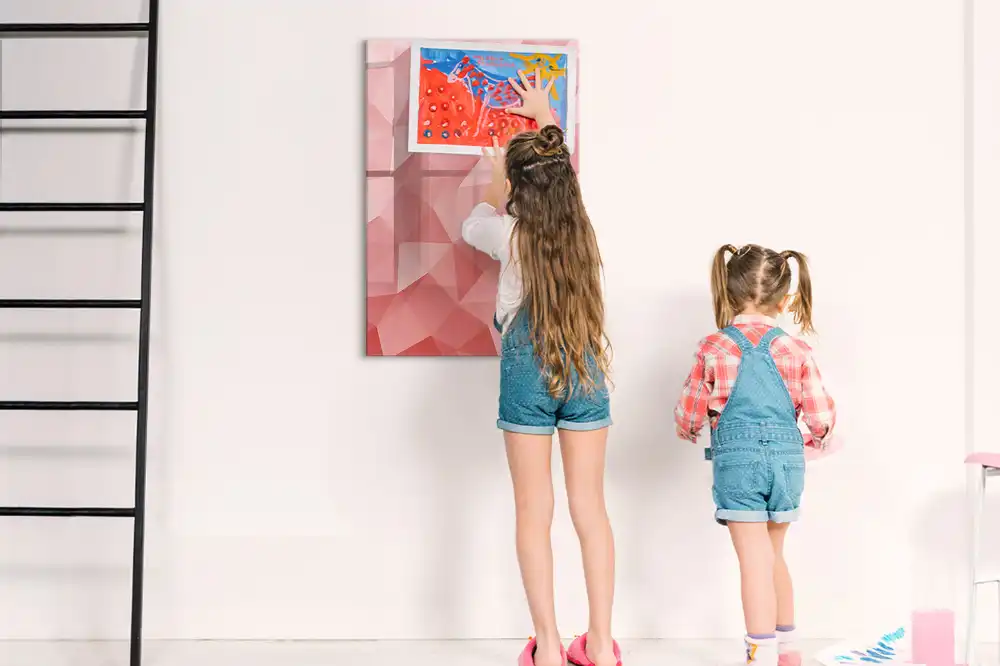 Tableau magnétique effaçable à motifs triangles abstraits
