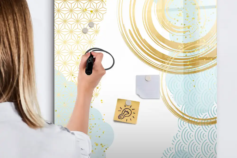 Tableau magnétique décoratif avec motif abstrait